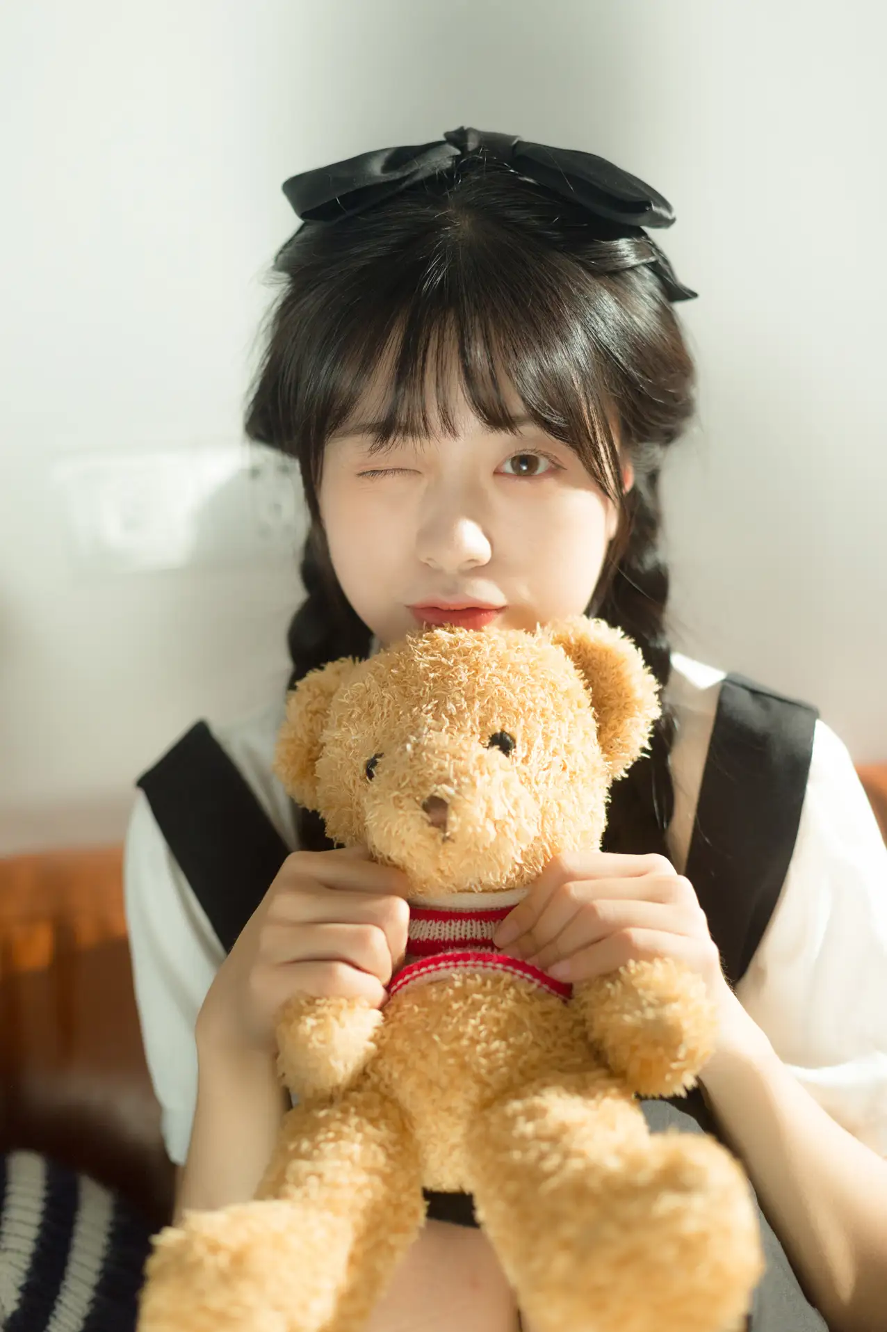 [YITUYU] 2022.07.12 Vol.1453 – Tell the secret to the little bear Cute bubbles#[34P]-15