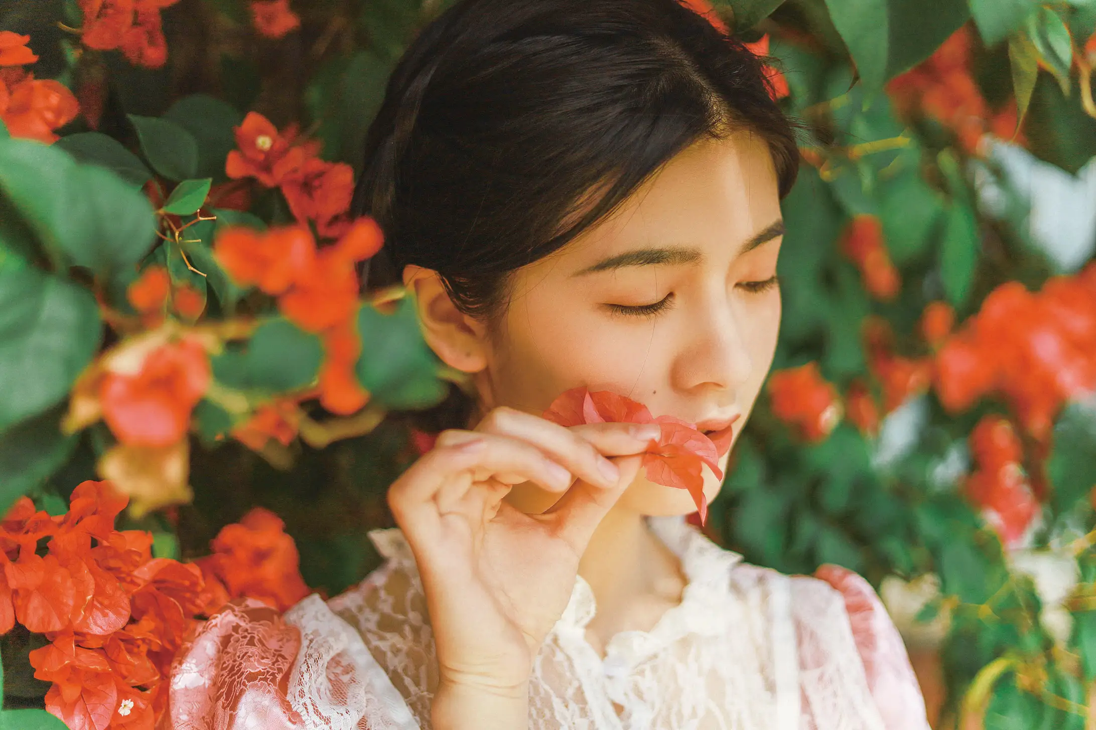 [YITUYU] 2022.09.12 Vol.1932 – Bougainvillea and the Girl Xinhui#[21P]-19